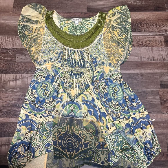 ONE WORLD Green and Yellow Patterned Top - Picture 1 of 3